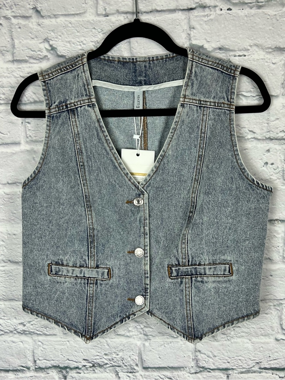 Eleven Denim Vest Womens Medium Light Wash Cropped Western Button Front NWT - Picture 2 of 6